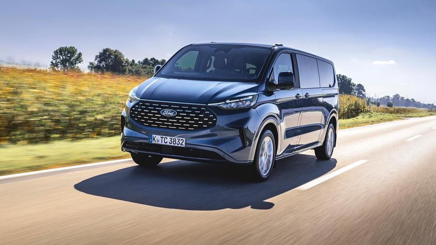 Ford Tourneo Custom: luxe, confort et innovation embarqués dans un seul véhicule