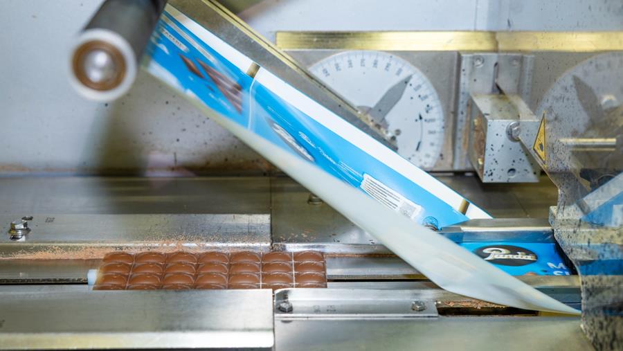 UPM en Orkla Suomi testen papieren verpakking voor chocoladerepen
